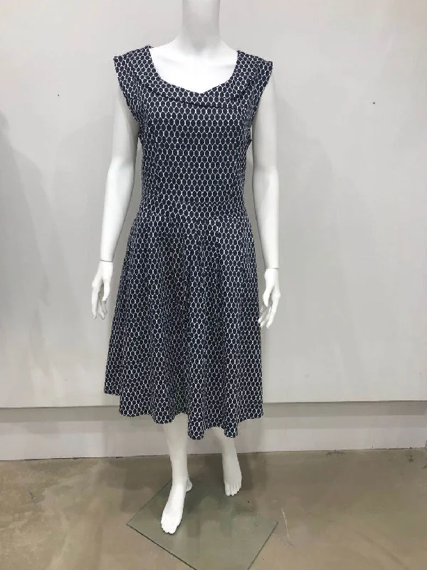Round neck dress