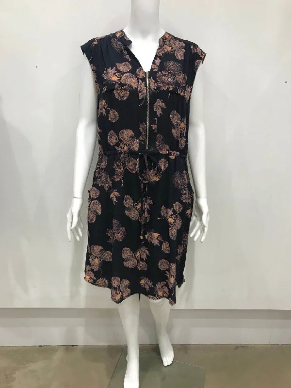 1/2 zip Autumn print dress