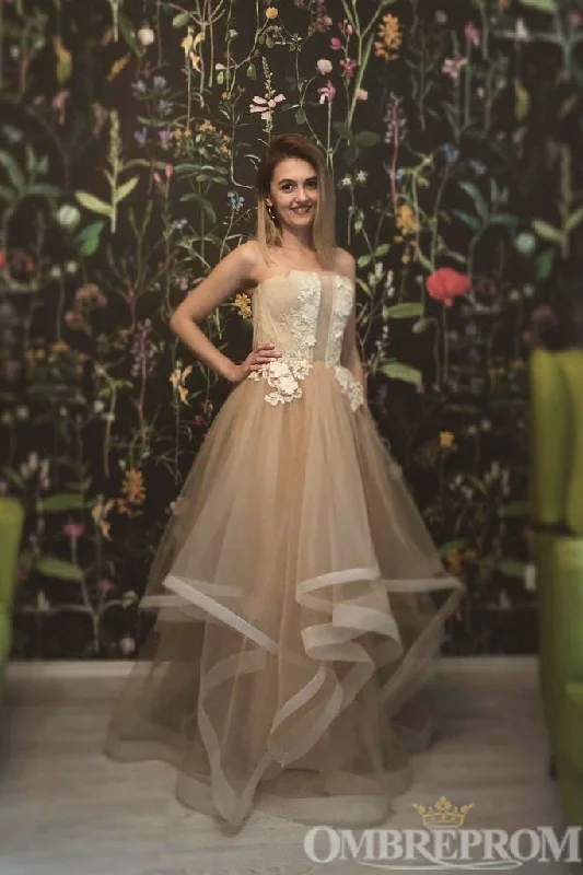 Chic Strapless A Line Tulle Prom Dresses with Ruffles
