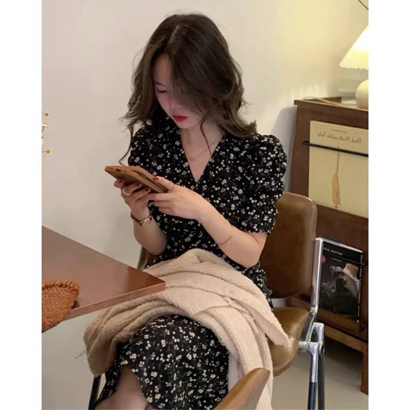NiDELL . Spring and Summer Women's New French Tea Break Cinched Slimming Long Dress Hepburn Style Small Floral Dress Tunics Lace romantic