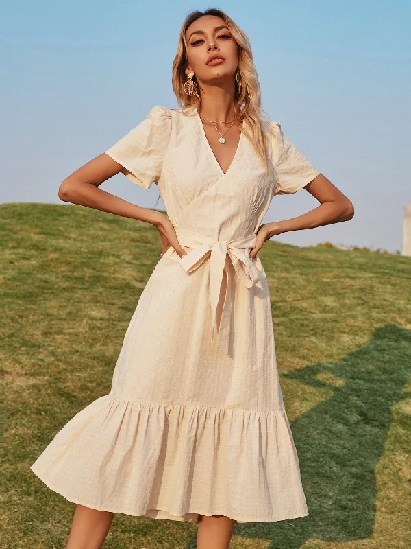 KittenAlarm - Bow tie v-neck ruffled short-sleeved sweet long dress Boatneck Modish Everyday