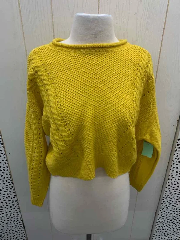 Charlotte Russe Yellow Junior Size Small Sweater Turtle Neck Boat Neck Asymmetrical Neck