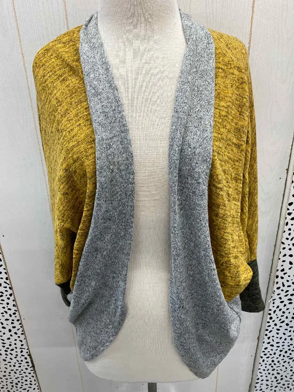Daytrip Mustard Womens Size XS Sweater Layered Multi-layer Single Layer