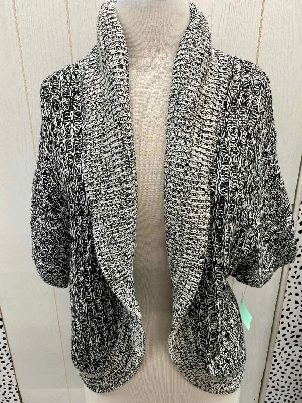 Express Black Womens Size M Sweater Machine Wash Dry Clean Hand Wash